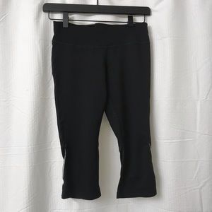 Black Patagonia Capri Leggings